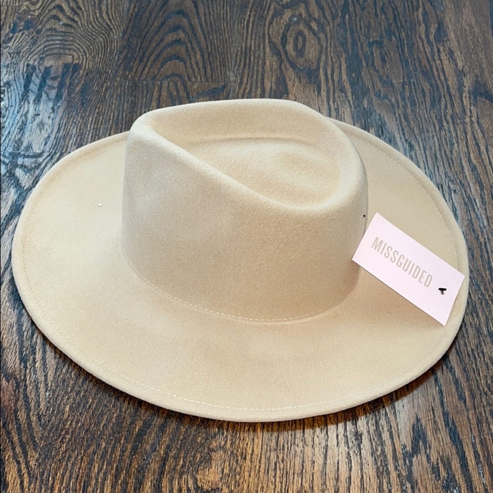 Tan cowboy hat